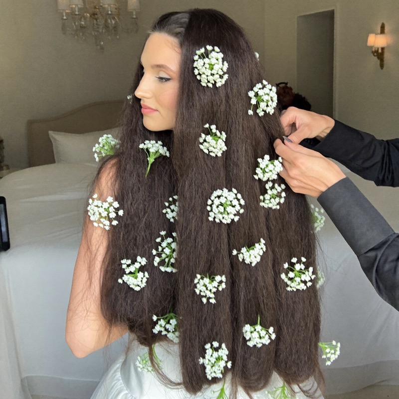 Novia con extensiones de pelo natural